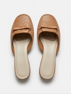 Tan Leather Bow Mule Loafers Made in Brazil Size  6M Excellent Conditon